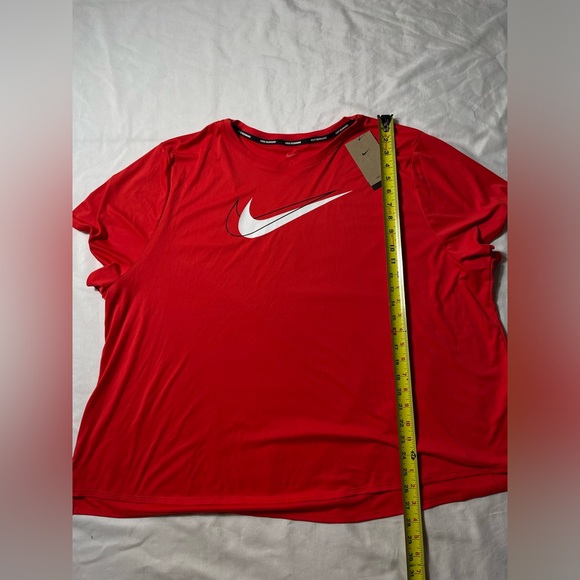 NWT Nike Running Red Graphic T shirt women’s size 3X - Picture 4 of 6
